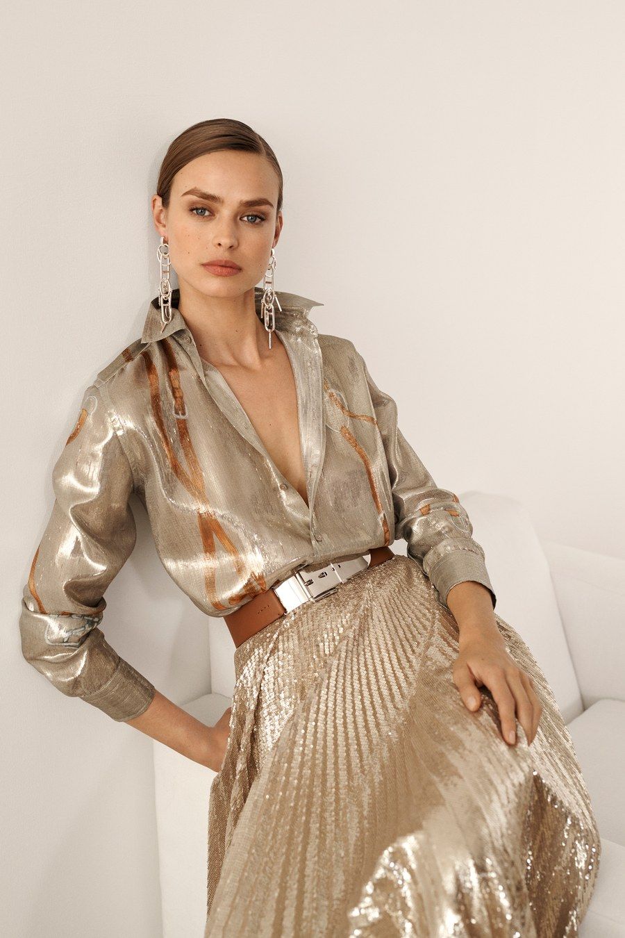Ralph Lauren Pre-Fall 2019 collection, runway looks, beauty, models, and reviews.