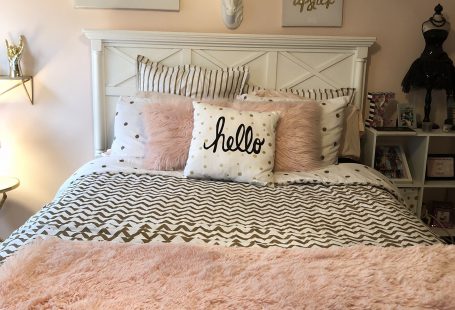 Teen room decor (white, gold, blush pink)