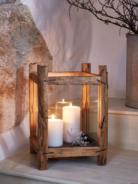 24 einzigartige schöne DIY Gartenlaternen - 18. RECYCLED HOLZ SCHROTT HOLDING DELIC ...  #delic #einzigartige #gartenlaternen #holding 