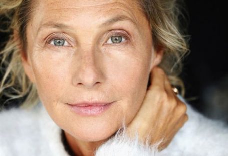 7 nuttige make-uptips voor de ouder wordende huid , #Verzinnen,  #Ouderwordendehuid