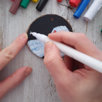 Cool idea for wood slice painting. Creative idea with wood slice illustration. Enjoy our video tutorial created with Artistro paint pens. AT ARTISTRO, WE BELIEVE THERE IS AN ARTIST IN EVERYONE, AND it is our passion to bring out beauty, art, CREATIVITY & A SPIRIT OF PLAY IN EVERY ONE OF OUR CUSTOMERS.