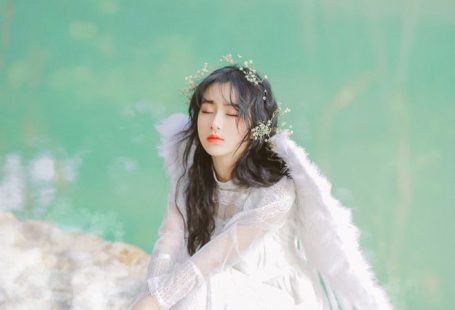 'Cô nàng trong mộng của mọi chàng trai' sở hữu nét đẹp trong veo khó rời mắt