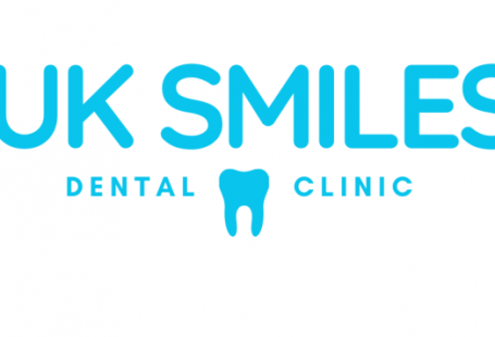 UK smiles is a dentist in turkey who provide dental treatments for UK customers. The treatments we provide include Veneers, Dental Implants and Dental Crowns. We include flights hotel and treatment in all of our bookings.