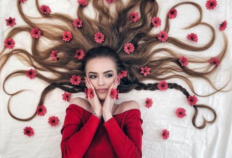 Die Künstlerin arrangiert fantastische Fotoshootings, die die Schönheit ihres Haares zur Schau stellen, #arrangiert #fantastische #fotoshootings #haares