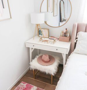 Dressing Table; Makeup; Home Decoration; Small Room; Mirror; Stool;Bedroom; Cloakroom; Bathroom; DIY; Home Design; Dressing Table Hacks;Dressing Table Chair; Storage; Cosmetics; Drawers;Dressing Table Organisation;Makeup Organization; Corner; Built In Dressing Table;Dressing Table Wood; Wall Decoration; Glass