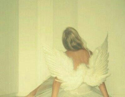 Imagem de angel, girl, and yellow