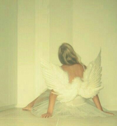 Imagem de angel, girl, and yellow