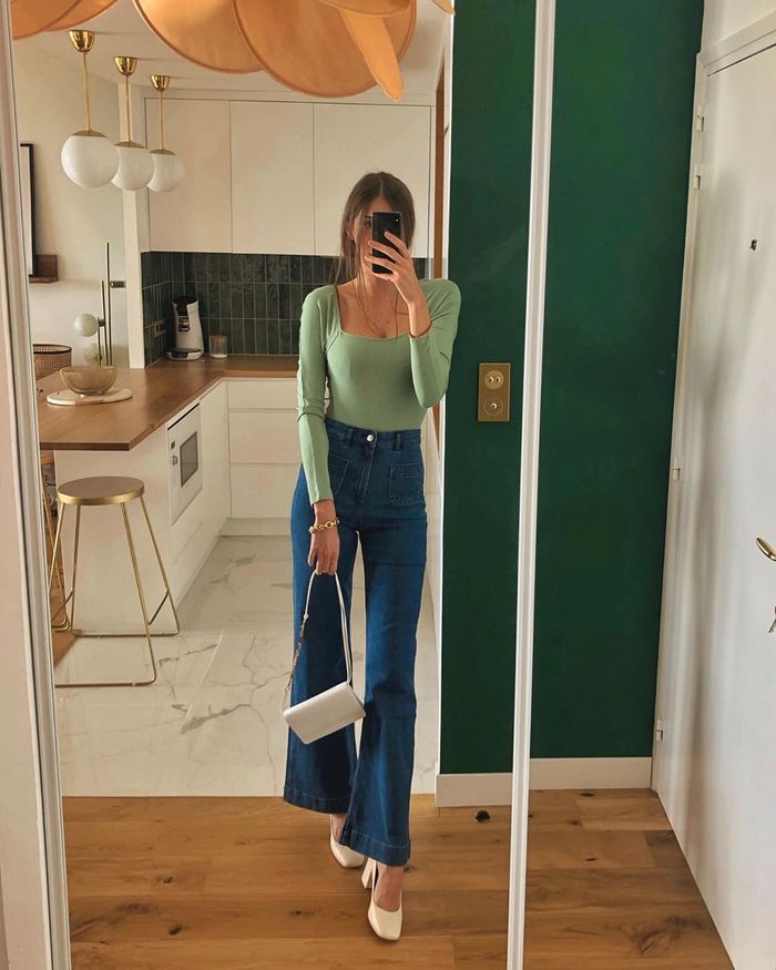 Here's How French Girls Are Wearing the Anti–Skinny Jean Trend