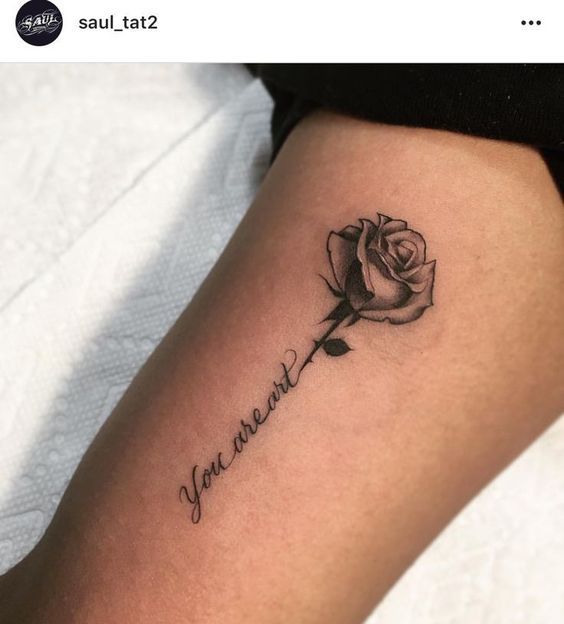 Hergestellt von Stella Luo Tätowierern in Toronto Kanada #made #Canad Tattoo-Ideen #flowertattoos
