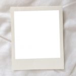 How to put photos in frames of polaroids (+ 5 mockups in PNG to download for free  #background #download #frames #free #mockups