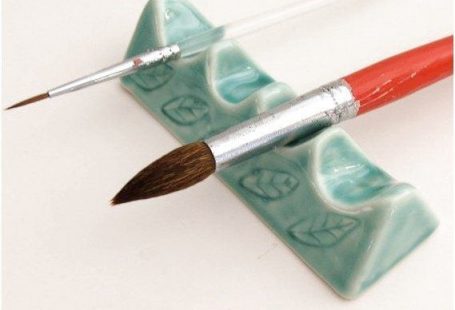Künstlerpinselhalter von sumiko2etsycom #PotteryInspirations #Pottery #Ceramics clic ... #ceramicpottery Künstlerpinselhalter von sumiko2etsycom