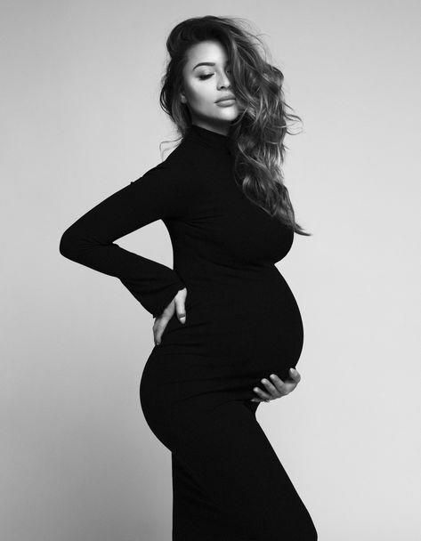 NYC maternity photography studio, b&w elegant pregnancy photography, artistic si... - #artistic #bw #elegant #maternity #NYC 