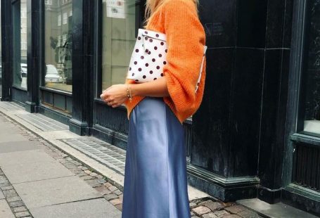 Not Sure What to Wear Today? Here Are 12 Summer Outfits Stylish Girls Always Turn To. Click here.