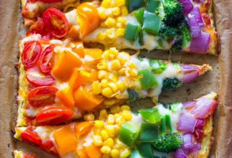 Regenbogen-Blumenkohl-Krusten-Pizza-Rezept #carbpizza #blumenkohlpizza #lowcarb #gesunde #brokkoli