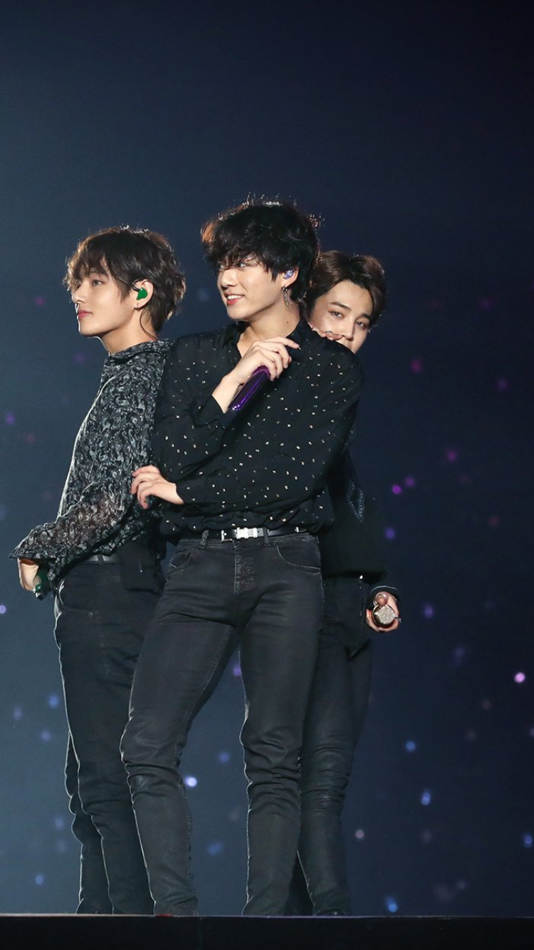 Taehyung, Jungkook & Jimin #btswallpaper Taehyung, Jungkook & Jimin