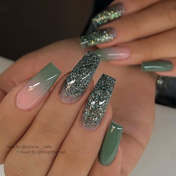 TheGlitterNail  TheGlitterNail