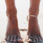 We never thought THIS would be the big jewelry trend of 2017... did you? Talk about a major throw back style...