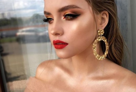 Top 10 μακιγιάζ για ασπρόμαυρο σύνολο!