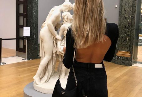 (kein Titel)  Past bij uw eigen stijl in plaats van uren voorbereiding Vind stijlvolle modellen. Als je voor het eerst naar je werk gaat word je blij en begin je als