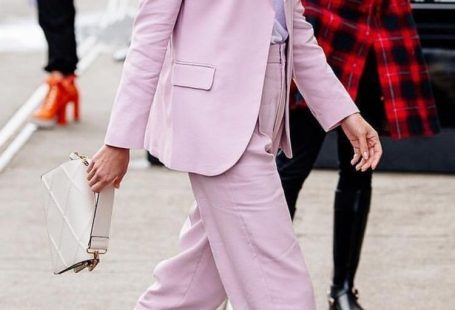 Fashiontrend: damespak, in zwart, gekleurd of print - One Hand in my Pocket