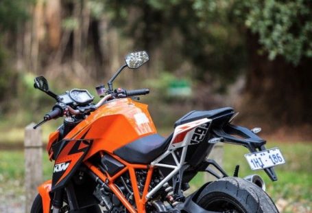 KTM's 1290 Super Duke R falls mercifully short of expectations