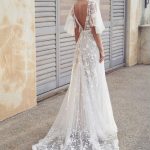 Großhandel Sexy Brautkleid Spitze A Linie Weiß Sexy Böhmische Strandkleider Backless V Ausschnitt Maxi Runway Kleid Kleid Bis Zum Boden Vestido Von Sophine01, $24.47 Auf