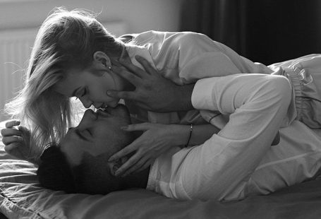 Liebesspiel ohne Sex: 5 super heiße Stellungen