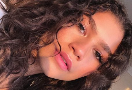 Why Passion Twist Hairstyles Are Trending For Spring 2019 (And Beyond)