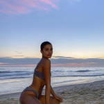 Tina Kunakey en 15 clichés sexy vus sur Instagram