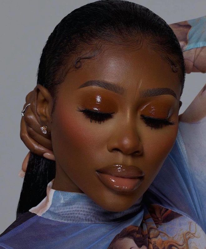 Try These Sexy Makeup Looks for Post-Lockdown Revamp
