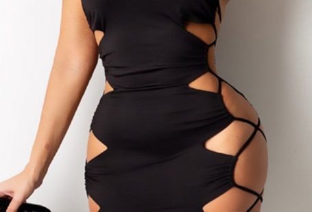 Product Name Blue Fashion Sexy Solid Hollowed Out Backless Sling Dress Item NO. K16254-3 Weight 0.4350 kg = 0.9590 lb = 15.3442 oz Category DRESSES Tag Solid , Sexy , Fashion , Sleeveless , Mini , Skinny , Solid Color , Off The Shoulder , Backless , Sling Dress , Milk Fiber , Hollowed out Material Milk Fiber Style Fashion,Sexy Pattern Type Solid Element Hollowed Out,Backless Silhouette Sling Dress Sleeve Style Off The Shoulder Sleeve Length Sleeveless Dresses Length Mini Fit Type Skinny Type Solid Color Size(in) Bust Waist Hips Dresses Length S