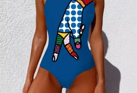 Brand Name: SEAURALOrigin: CN(Origin)Material: PolyesterMaterial: SpandexMaterial: NylonGender: WOMENPattern Type: FloralItem Type: One PiecesSport Type: SwimFit: Fits true to size, take your normal sizeModel Number: QJ9027Y1Quality: A +++Use For: Traveling Beach SwimmingStyle: Sexy Women BodysuitSize: S M L XLType: Slimming One Piece SwimsuitSeason: Spring Summer Autumn WinterGender: Women Ladies