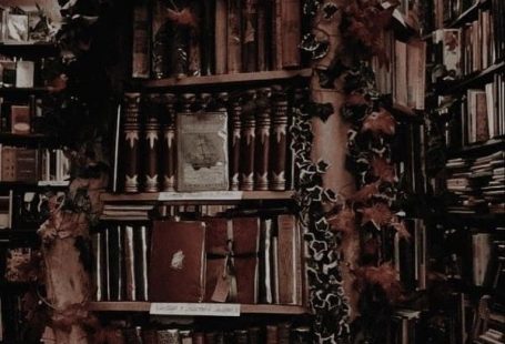 60+ Dark Academia Wallpapers (2022 List)