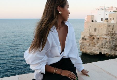 Must-have travel piece: oversized button-up!