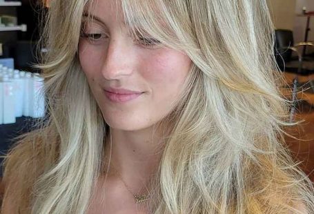 26 Cutest Wolf Haircuts for The Fearless Women