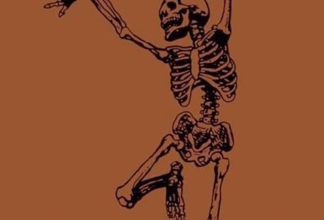 30+ Best Free Fall Wallpaper & Autumn Wallpaper Options For Your iPhone |