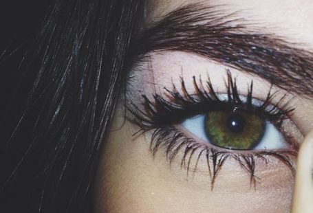 8 Brilliant Beauty Hacks Every Girl Should Know