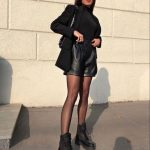 Que tal se inspirar nestes 20 looks com coturno preto para dias frios?