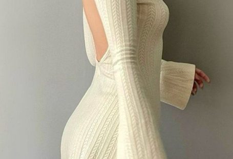 Backless Knitted Long Sleeve Mini Dress
