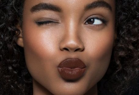 8 Sunscreen Powders That Make Reapplication Easier Than Ever