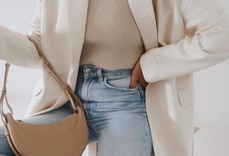 Образы в светлых оттенках весна-лето 2022