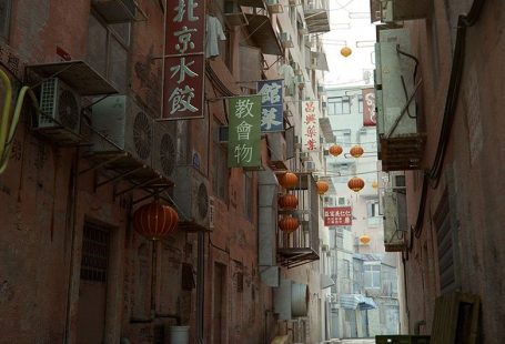 Creating detailed urban scenes