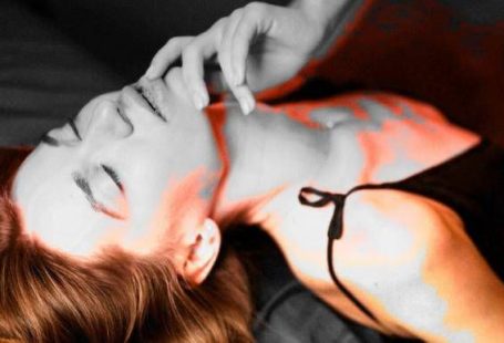 10 Sex Positions That Make Women Orgasm (You've Probably Never Tried Before)