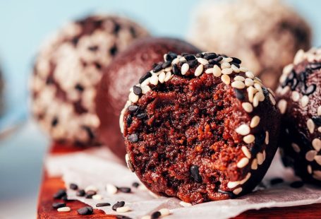 5-Ingredient Chocolate Tahini Truffles