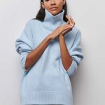 Cozy Elegance: Turtleneck Knit Sweater - White / L