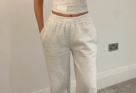 Cute chill grey set outfit clothes vibe