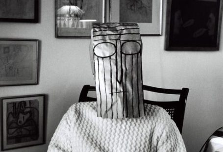 Le Masque: Saul Steinberg and Inge Morath