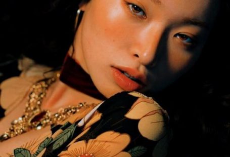 Model  Citizen Magazine Issue 7