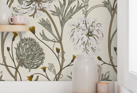 Queen Anne's Lace Wallpaper