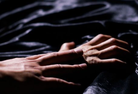 Scherensex: Durch Reiben zum Orgasmus